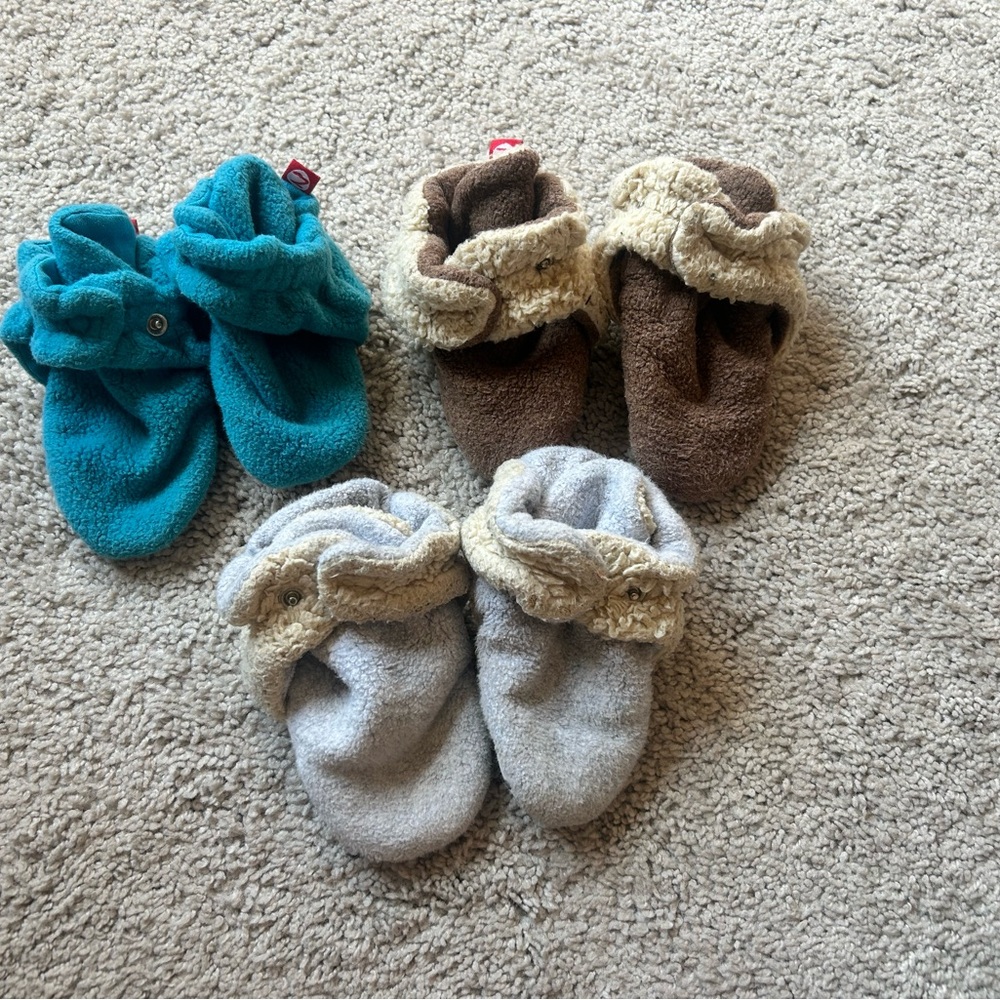 Set of 3 zutano booties